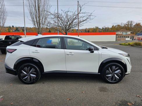 Certified 2024 Nissan Ariya AWD image 4