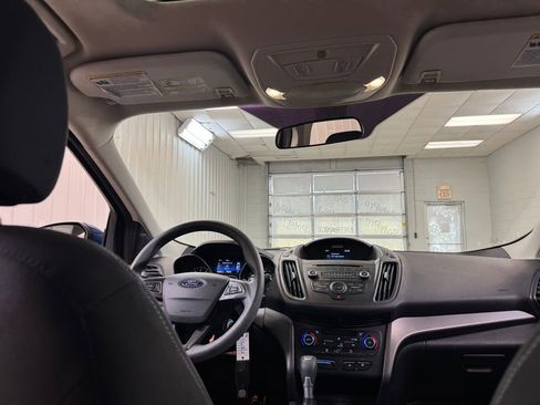 Used 2017 Ford Escape SE image 22