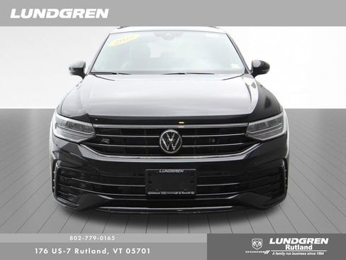 Used 2022 Volkswagen Tiguan SE R-Line image 50