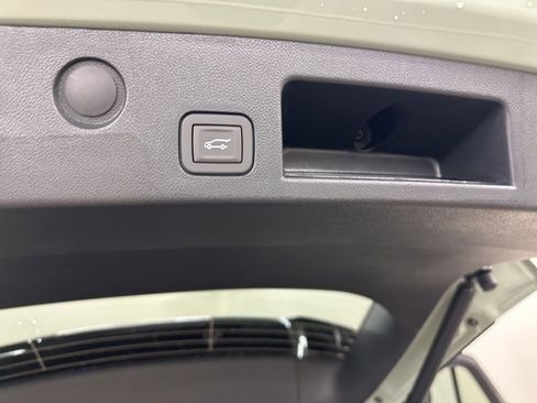 New 2026 Chevrolet Equinox LT w/ Convenience Package II image 24