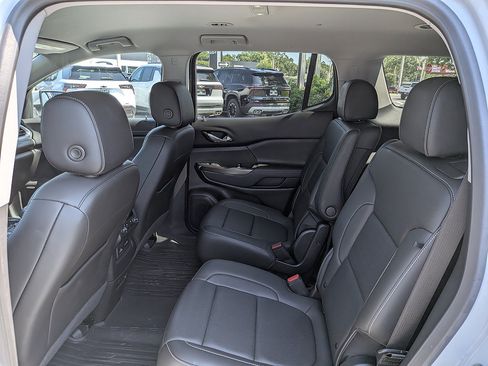 Certified 2023 GMC Acadia SLT w/ LPO, Floor Liner Package FWD image 13