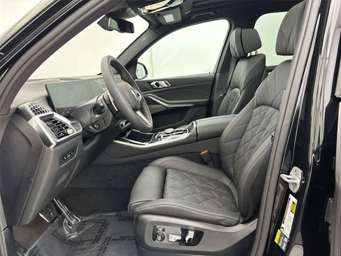 New 2026 BMW X5 xDrive50e w/ M Sport Package AWD/4WD image 25