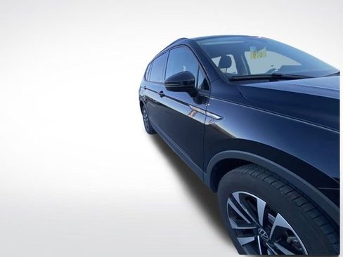 Used 2024 Volkswagen Tiguan S image 13