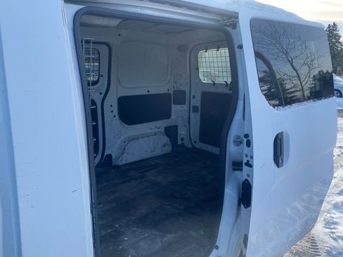 Used 2017 Chevrolet City Express LT FWD image 11