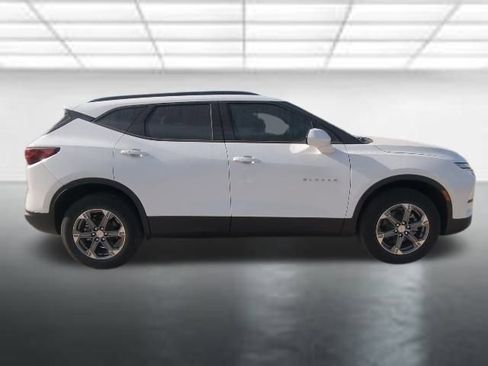 New 2026 Chevrolet Blazer LT w/ Convenience Package FWD image 28