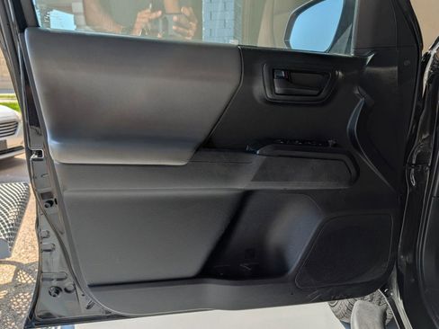 Used 2021 Toyota Tacoma SR5 image 20