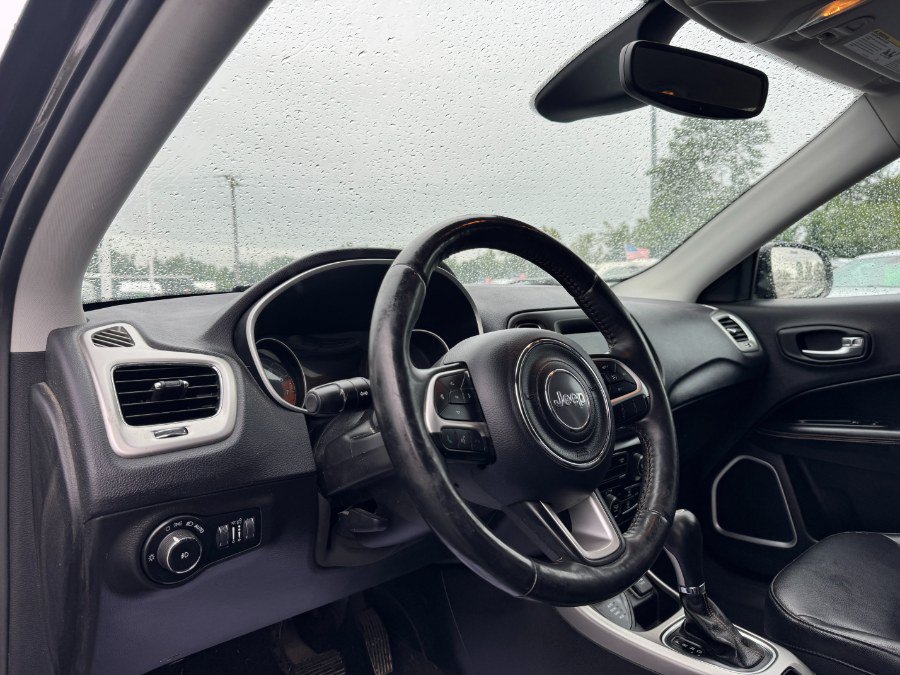Used 2017 Jeep Compass Latitude w/ Popular Equipment Group AWD/4WD image 13
