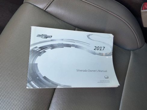 Used 2017 Chevrolet Silverado 1500 LTZ Z71 w/ LTZ Plus Package image 19