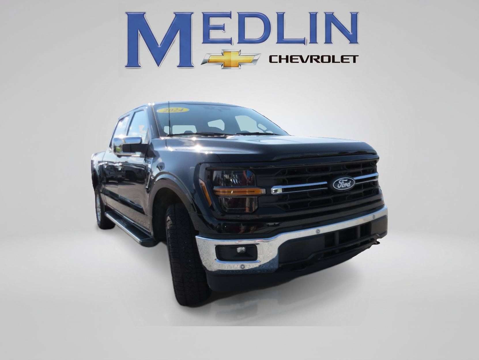 Used 2024 Ford F150 XLT w/ Equipment Group 302A MID AWD/4WD image 3