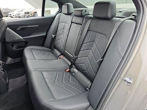 Used 2024 BMW 530i w/ Convenience Package image 14