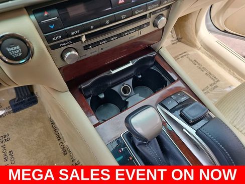 Used 2016 Lexus LS 460 w/ Comfort Package RWD image 24