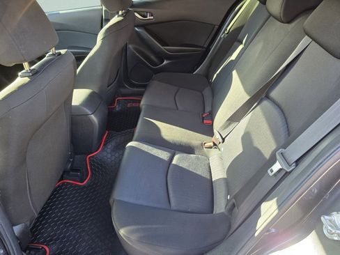 Used 2016 MAZDA MAZDA3 i Sport image 25