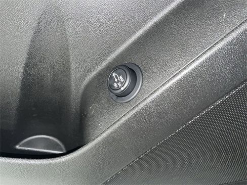 Certified 2022 Chevrolet Equinox LT image 24