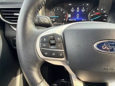 Used 2024 Ford Explorer XLT w/ Equipment Group 202A AWD/4WD image 30