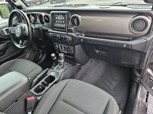 Used 2021 Jeep Wrangler Sport AWD/4WD image 28