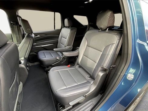 Certified 2026 Chevrolet Traverse LT w/ Driver Confidence Package image 24