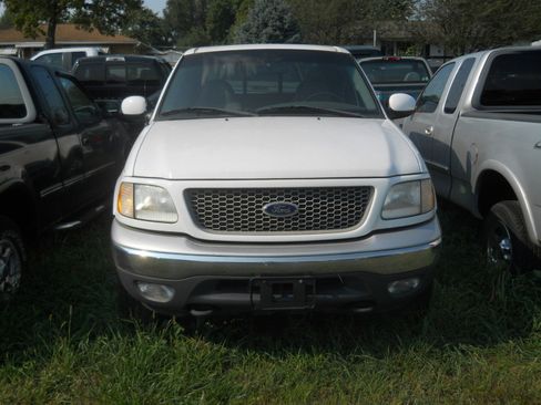 Used 2001 Ford F150 Lariat image 2