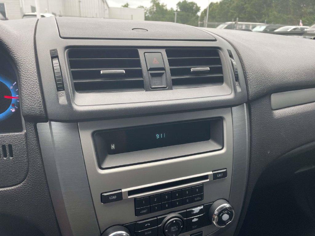 Used 2010 Ford Fusion SE FWD image 23