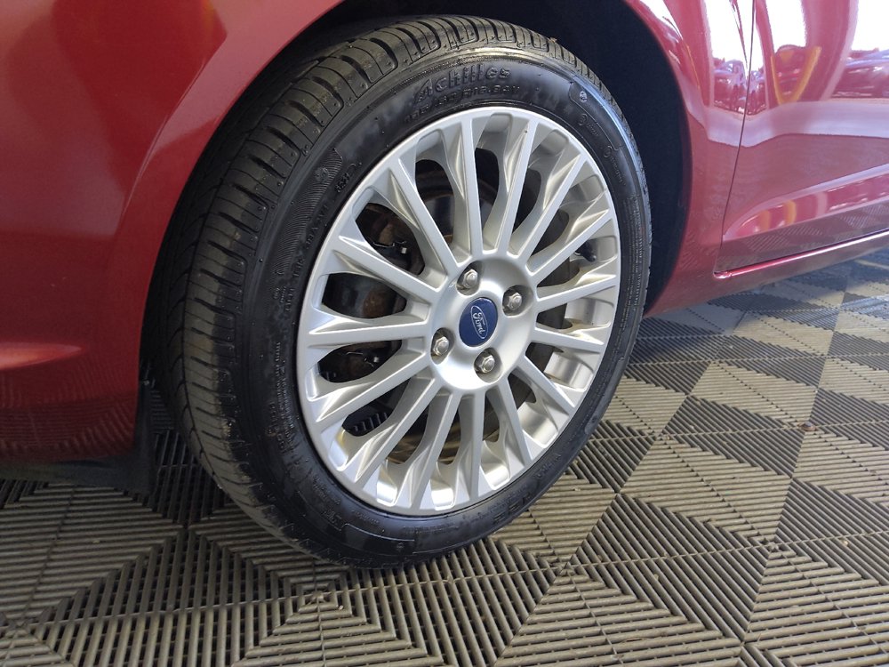Used 2014 Ford Fiesta Titanium FWD image 31