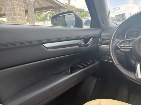 Used 2018 MAZDA CX-5 Touring w/ Preferred Equipment Package FWD image 15