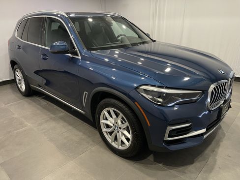 Certified 2022 BMW X5 xDrive40i w/ Climate Comfort Package AWD/4WD image 3