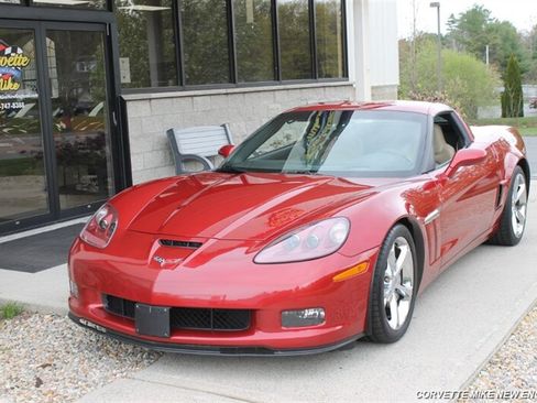 Used 2012 Chevrolet Corvette Grand Sport w/ 3LT Preferred Equipment Group RWD image 11