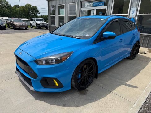 Used 2017 Ford Focus RS AWD/4WD image 4