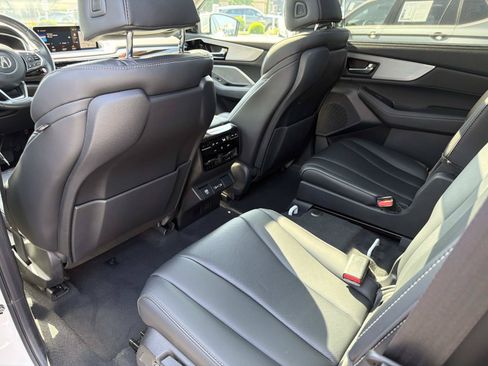Used 2023 Acura MDX SH-AWD w/ Technology Package image 10