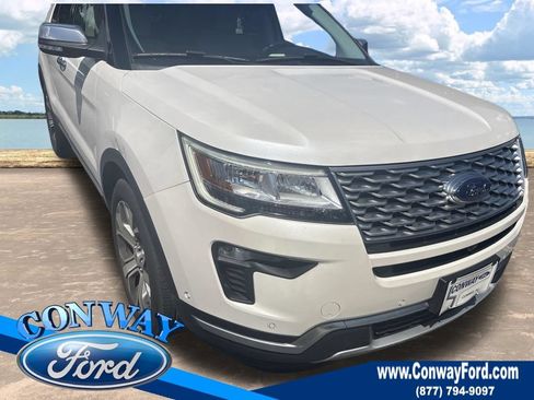 Certified 2018 Ford Explorer Platinum AWD/4WD image 1