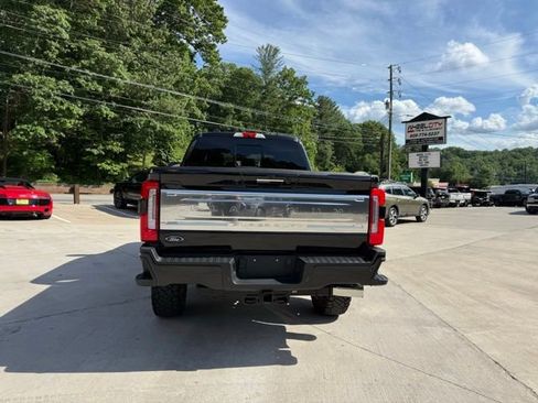 Used 2024 Ford F250 Platinum AWD/4WD image 8