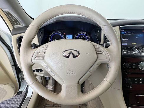 Used 2014 INFINITI QX50 Journey w/ Premium Package image 15