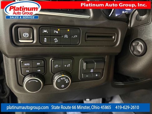 Used 2021 Chevrolet Suburban Z71 w/ Z71 Signature Package AWD/4WD image 23