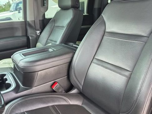 Used 2022 GMC Sierra 2500 Denali AWD/4WD image 16