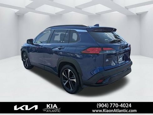 Used 2024 Toyota Corolla Cross AWD Hybrid w/ Convenience Package image 5
