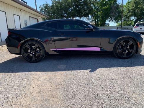 Used 2017 Chevrolet Camaro SS RWD image 1
