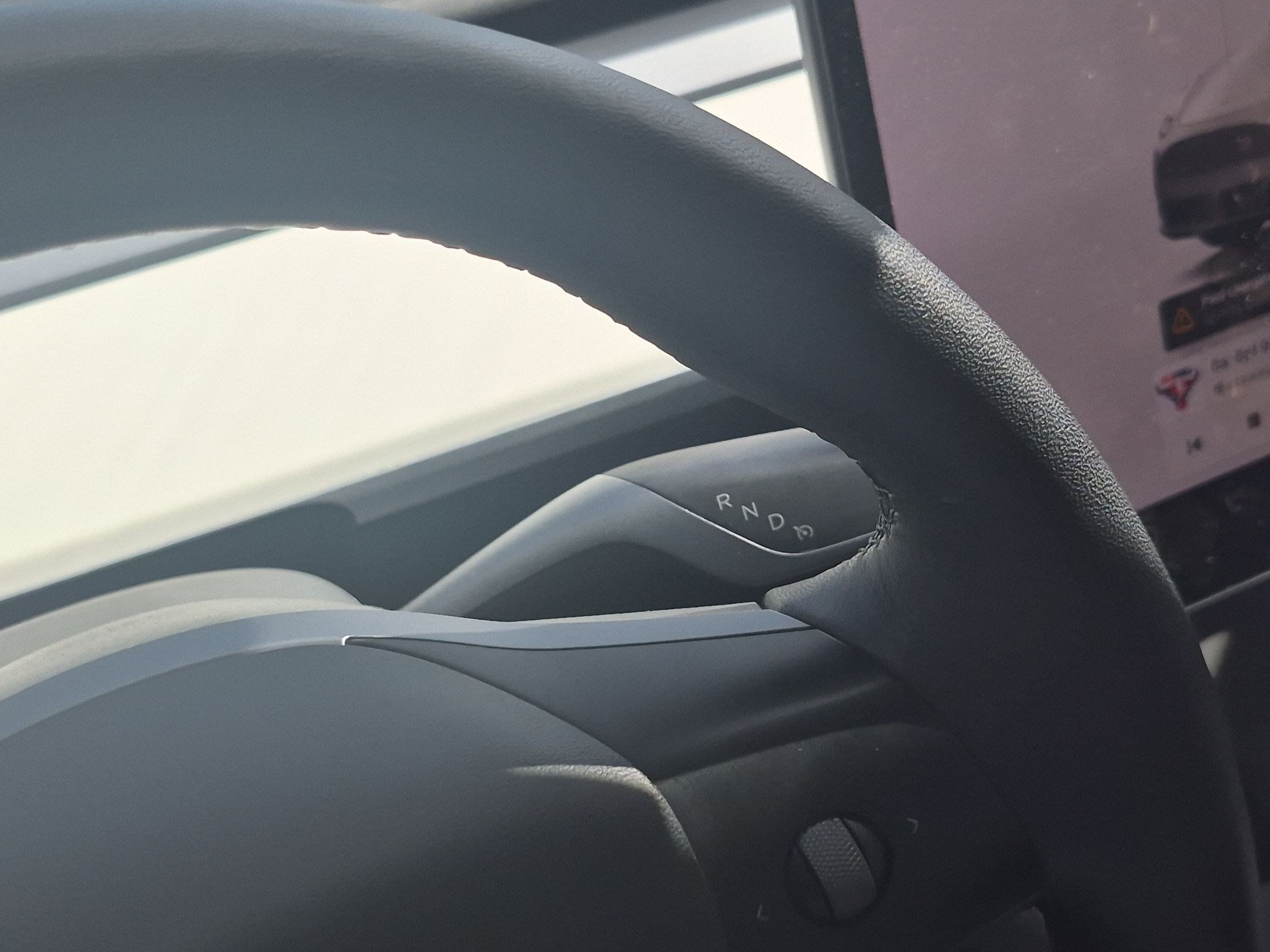 Used 2022 Tesla Model Y Performance AWD/4WD image 24