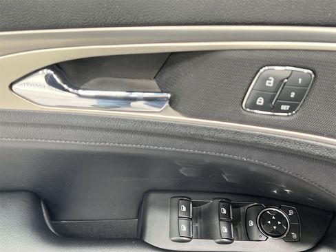 Used 2020 Lincoln MKZ Standard image 13