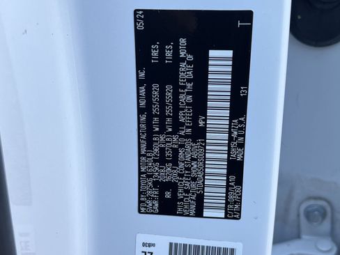 Used 2024 Toyota Grand Highlander MAX Platinum image 34