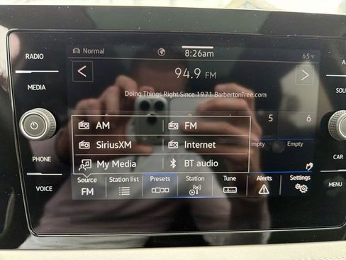 New 2026 Volkswagen Taos SE AWD/4WD image 17