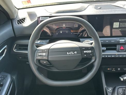 New 2026 Kia K4 LXS image 24