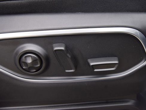 New 2026 Jeep Grand Wagoneer Limited AWD/4WD image 19