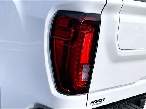 Certified 2021 GMC Sierra 2500 AT4 w/ AT4 Preferred Package image 32