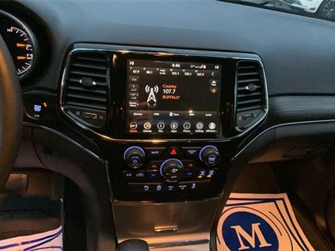 Used 2021 Jeep Grand Cherokee Limited image 13