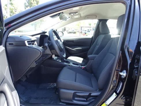 Used 2026 Toyota Corolla LE w/ Carpet Mat Package (TMS) FWD image 18