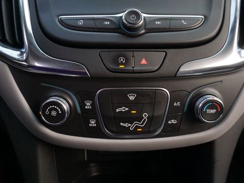 Used 2024 Chevrolet Equinox LS w/ LS Convenience Package image 15