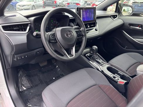 Used 2024 Toyota Corolla SE w/ Convenience Package FWD image 16