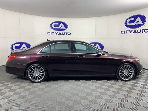 Used 2017 Mercedes-Benz S 550 Sedan image 2