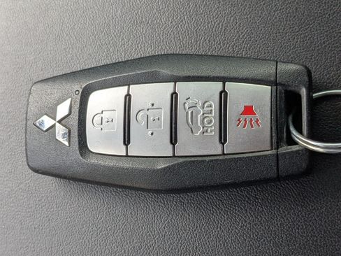Used 2022 Mitsubishi Outlander SE FWD image 29