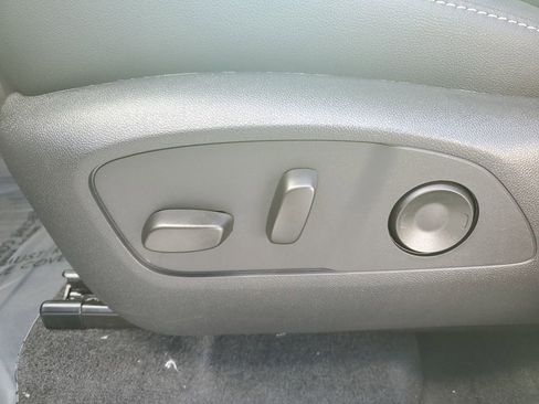 New 2026 Chevrolet Traverse LT w/ Midnight/Sport Edition image 22