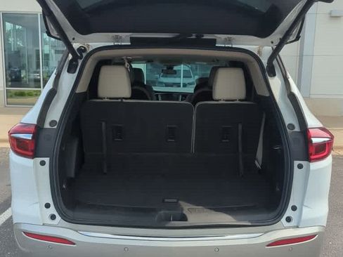 Used 2021 Buick Enclave Essence w/ Sound and Sites Package FWD image 5